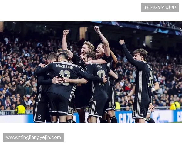 体育品牌与英超球队合作案例与市场反响